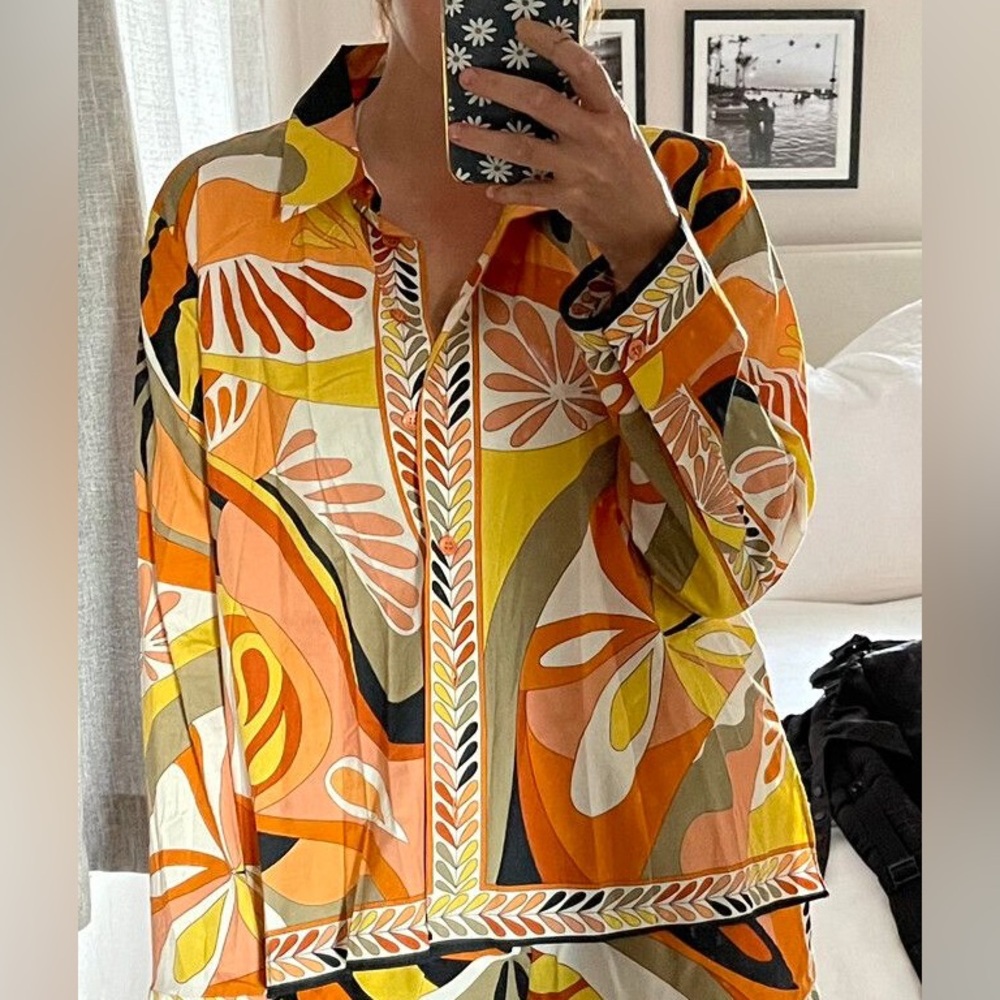 Not for sale ZARA Shirt Abstract Retro Print Button Down Shirt (item #A16) - Picture 8 of 13